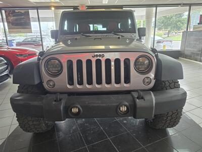 2014 Jeep Wrangler UNLIMITED RUBICON 4DR SUV 4X4   - Photo 2 - Hamilton, OH 45015
