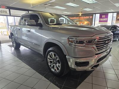2022 RAM 1500 Limited Longhorn 4DR CREW CAB 4X4   - Photo 3 - Hamilton, OH 45015