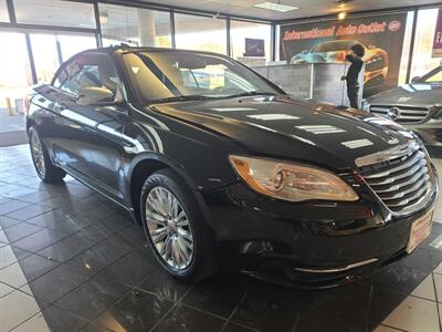 2011 Chrysler 200 Series Limited   - Photo 4 - Hamilton, OH 45015