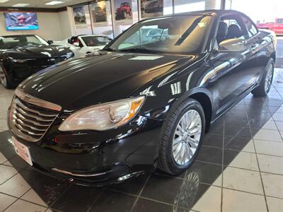 2011 Chrysler 200 Series Limited   - Photo 1 - Hamilton, OH 45015