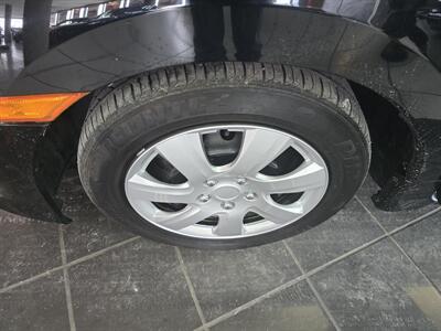 2017 Honda Civic LX 4DR SEDAN   - Photo 26 - Hamilton, OH 45015