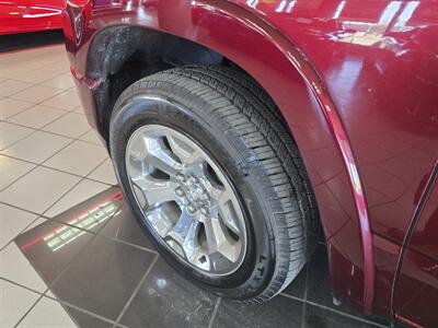 2019 RAM 1500 Laramie CREW CAB 4X4   - Photo 38 - Hamilton, OH 45015