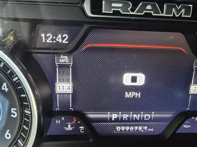 2019 RAM 1500 Laramie CREW CAB 4X4   - Photo 26 - Hamilton, OH 45015