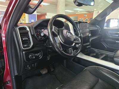2019 RAM 1500 Laramie CREW CAB 4X4   - Photo 7 - Hamilton, OH 45015