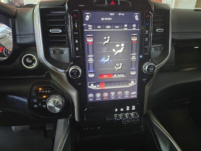 2019 RAM 1500 Laramie CREW CAB 4X4   - Photo 19 - Hamilton, OH 45015