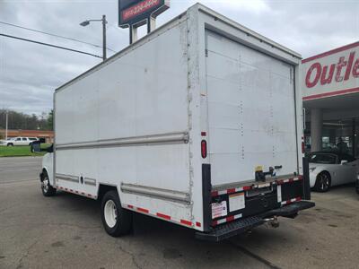 2018 GMC Savana 3500 177 IN WB CUTAWAY CHASSISW/1WT   - Photo 6 - Hamilton, OH 45015