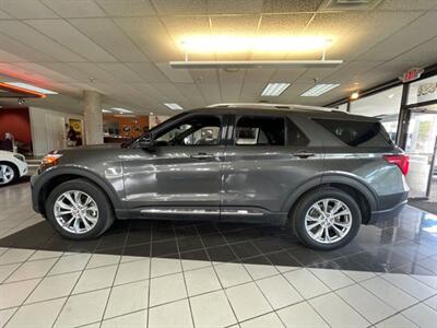 2020 Ford Explorer Limited 4DR SUV   - Photo 2 - Hamilton, OH 45015