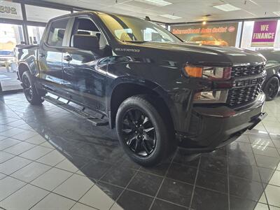 2020 Chevrolet Silverado 1500 Custom 4DR CREW CAB 4X4 V6 - Photo 3 - Hamilton, OH 45015