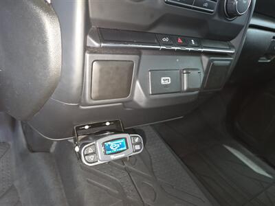 2020 Chevrolet Silverado 1500 Custom 4DR CREW CAB 4X4 V6 - Photo 24 - Hamilton, OH 45015