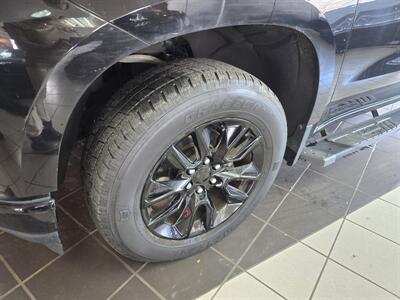 2020 Chevrolet Silverado 1500 Custom 4DR CREW CAB 4X4 V6 - Photo 33 - Hamilton, OH 45015