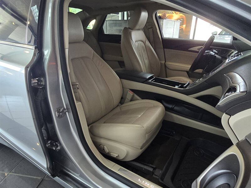 2020 Lincoln MKZ/Zephyr Reserve 4DR SEDAN - Photo 14 - Hamilton, OH 45015
