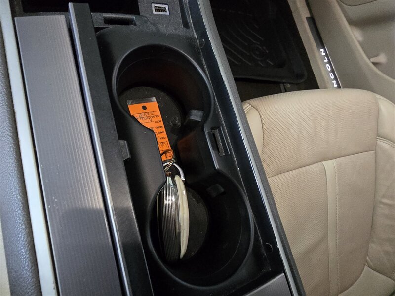2020 Lincoln MKZ/Zephyr Reserve 4DR SEDAN - Photo 23 - Hamilton, OH 45015