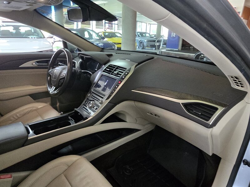 2020 Lincoln MKZ/Zephyr Reserve 4DR SEDAN - Photo 13 - Hamilton, OH 45015