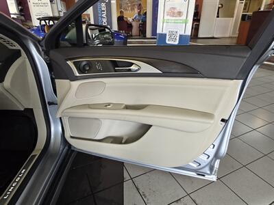 2020 Lincoln MKZ/Zephyr Reserve 4DR SEDAN - Photo 12 - Hamilton, OH 45015