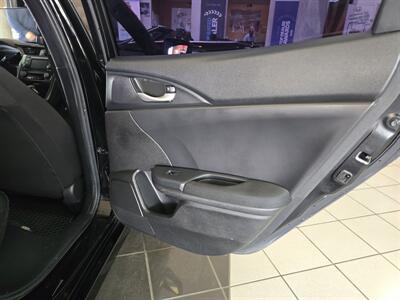2019 Honda Civic LX 4DR HATCHBACK   - Photo 15 - Hamilton, OH 45015