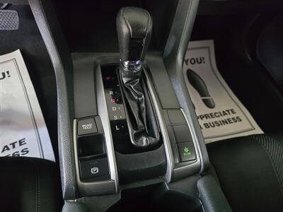 2019 Honda Civic LX 4DR HATCHBACK   - Photo 18 - Hamilton, OH 45015