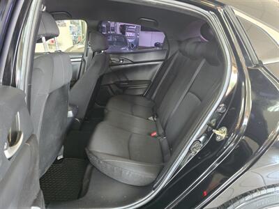 2019 Honda Civic LX 4DR HATCHBACK   - Photo 11 - Hamilton, OH 45015