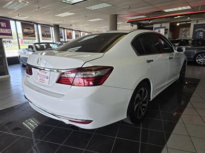 2016 Honda Accord EX   - Photo 4 - Hamilton, OH 45015