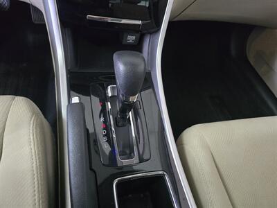 2016 Honda Accord EX   - Photo 27 - Hamilton, OH 45015