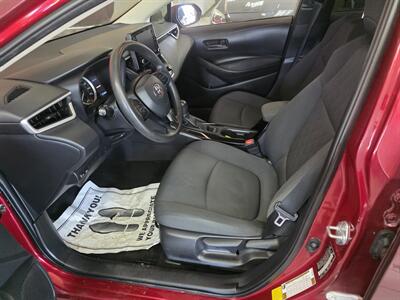 2022 Toyota Corolla LE - Photo 9 - Hamilton, OH 45015