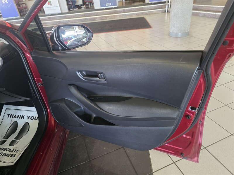 2022 Toyota Corolla LE - Photo 15 - Hamilton, OH 45015