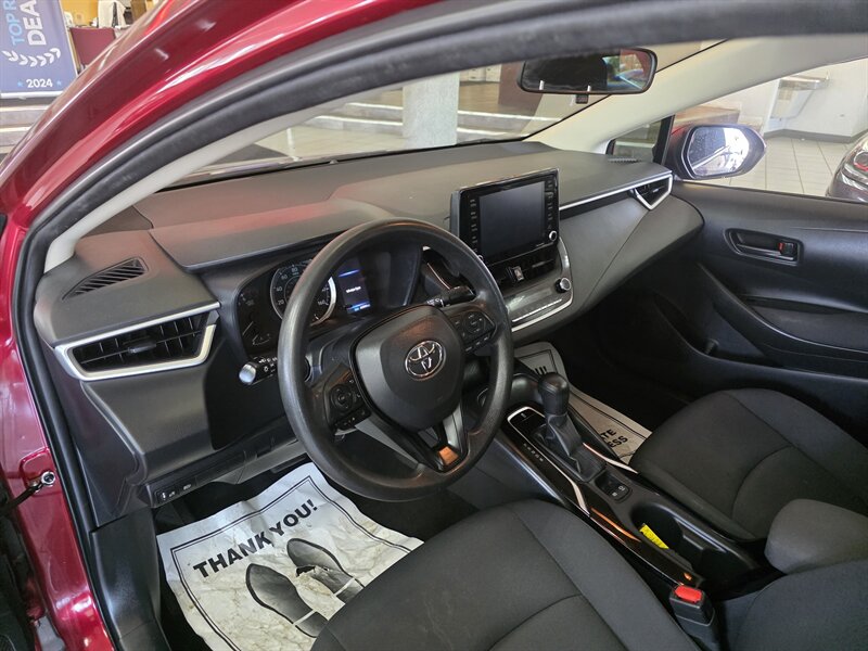 2022 Toyota Corolla LE - Photo 24 - Hamilton, OH 45015
