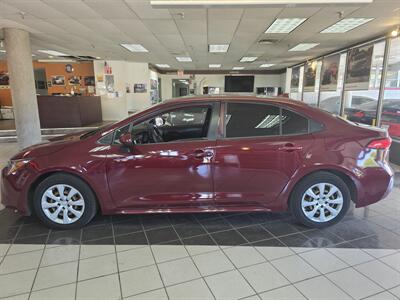 2022 Toyota Corolla LE - Photo 2 - Hamilton, OH 45015