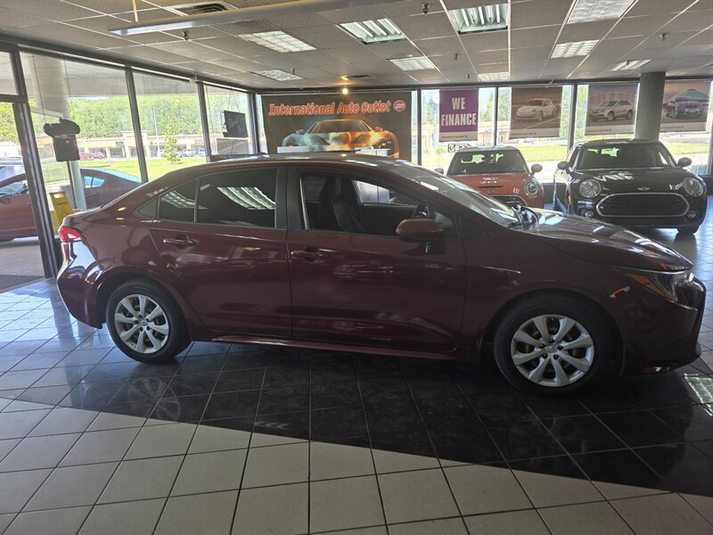 2022 Toyota Corolla LE - Photo 6 - Hamilton, OH 45015