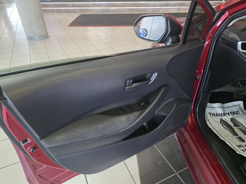 2022 Toyota Corolla LE - Photo 8 - Hamilton, OH 45015