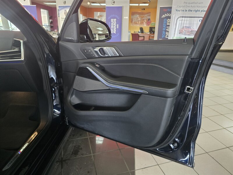 2020 BMW X7 M50i 4DR SPORT ACTIVITY AWD - Photo 15 - Hamilton, OH 45015