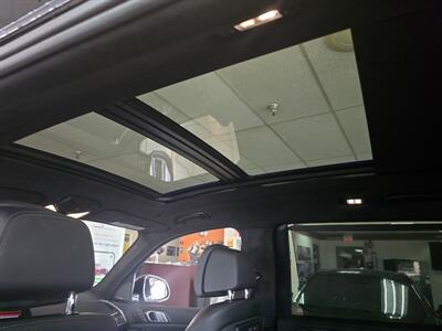 2020 BMW X7 M50i 4DR SPORT ACTIVITY AWD - Photo 14 - Hamilton, OH 45015