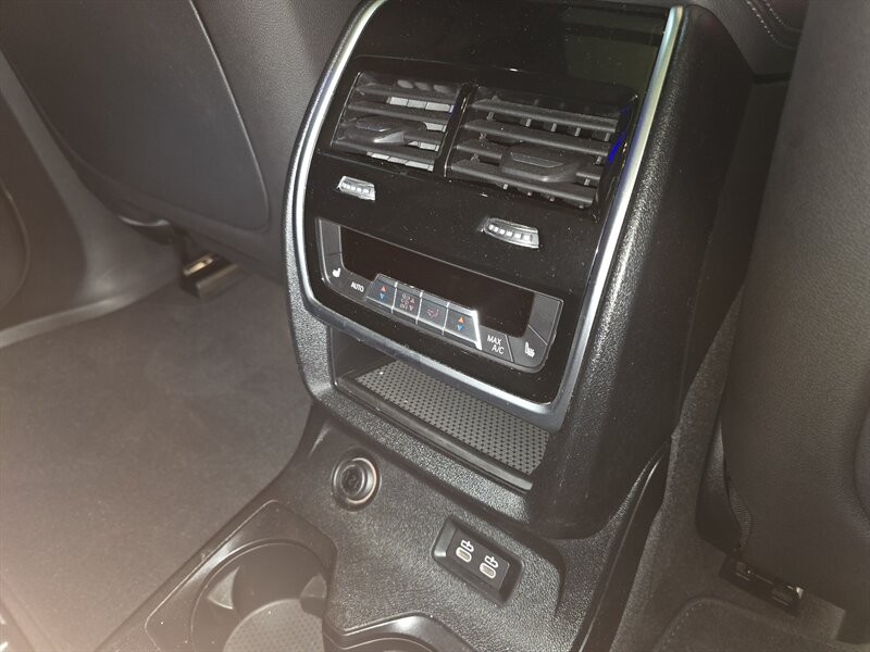 2020 BMW X7 M50i 4DR SPORT ACTIVITY AWD - Photo 21 - Hamilton, OH 45015