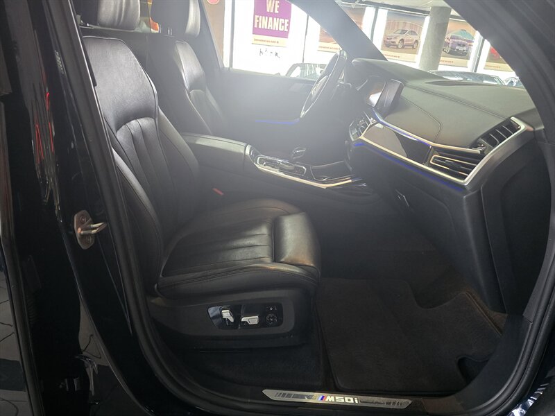 2020 BMW X7 M50i 4DR SPORT ACTIVITY AWD - Photo 17 - Hamilton, OH 45015