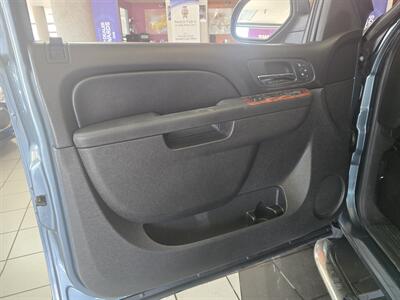 2011 Chevrolet Silverado 1500 LTZ   - Photo 7 - Hamilton, OH 45015