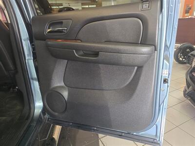 2011 Chevrolet Silverado 1500 LTZ   - Photo 15 - Hamilton, OH 45015