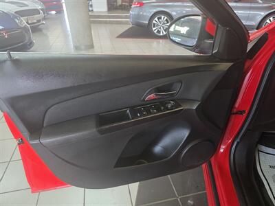 2014 Chevrolet Cruze 1LT Auto 4DR SEDAN   - Photo 31 - Hamilton, OH 45015