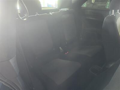 2018 Volkswagen Beetle-Classic 2.0T S 2DR HATCHBACK   - Photo 14 - Hamilton, OH 45015