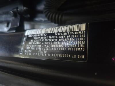 2018 Volkswagen Beetle-Classic 2.0T S 2DR HATCHBACK   - Photo 24 - Hamilton, OH 45015