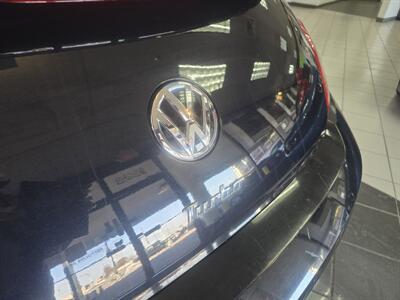 2018 Volkswagen Beetle-Classic 2.0T S 2DR HATCHBACK   - Photo 21 - Hamilton, OH 45015