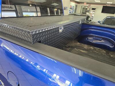 2015 RAM 1500 Express 4DR QUAD CAB 4X4   - Photo 24 - Hamilton, OH 45015