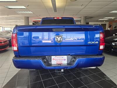2015 RAM 1500 Express 4DR QUAD CAB 4X4   - Photo 5 - Hamilton, OH 45015