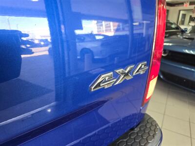 2015 RAM 1500 Express 4DR QUAD CAB 4X4   - Photo 26 - Hamilton, OH 45015