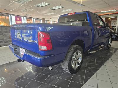 2015 RAM 1500 Express 4DR QUAD CAB 4X4   - Photo 4 - Hamilton, OH 45015