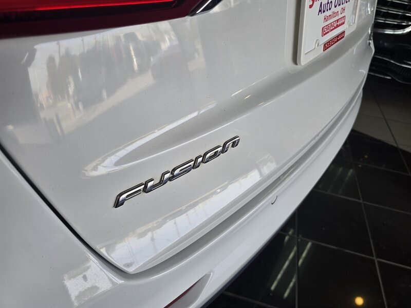2020 Ford Fusion Titanium 4DR SEDAN AWD - Photo 34 - Hamilton, OH 45015