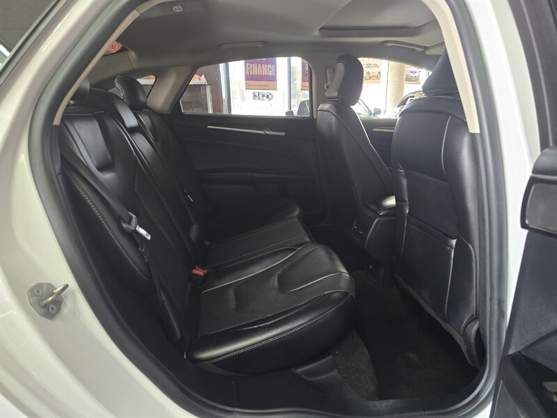 2020 Ford Fusion Titanium 4DR SEDAN AWD - Photo 14 - Hamilton, OH 45015