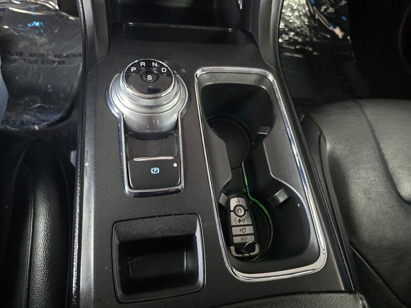 2020 Ford Fusion Titanium 4DR SEDAN AWD - Photo 21 - Hamilton, OH 45015