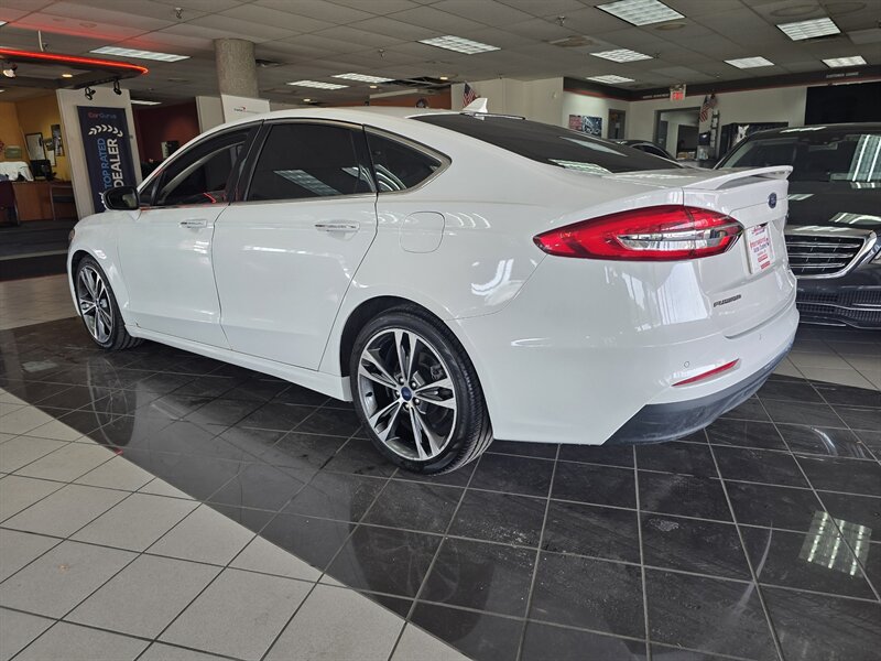 2020 Ford Fusion Titanium 4DR SEDAN AWD - Photo 6 - Hamilton, OH 45015