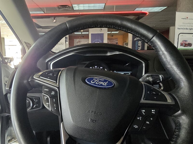 2020 Ford Fusion Titanium 4DR SEDAN AWD - Photo 33 - Hamilton, OH 45015