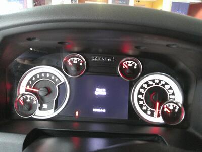 2016 RAM 1500 Big Horn/CREW CAB/HEMI/4X4   - Photo 12 - Hamilton, OH 45015