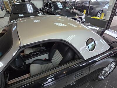 2002 Ford Thunderbird Neiman Marcus Edition 2DR CONVERTIBLE - Photo 28 - Hamilton, OH 45015